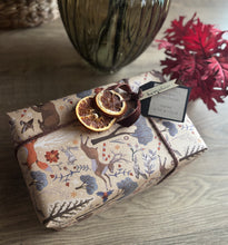 Load image into Gallery viewer, Gift Wrapping & Personalized Card Service
