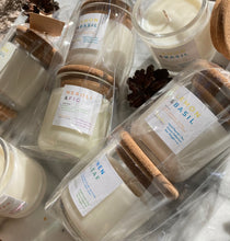 Load image into Gallery viewer, Group of Duet Gift packages laying next to each other.