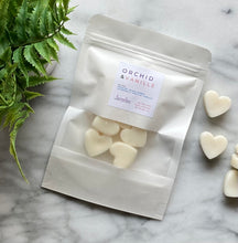 Load image into Gallery viewer, The Orchid & Vanille scent from the Classic Collection as heart-shaped Wax Melts.