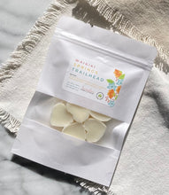 Load image into Gallery viewer, Heart-shaped Soy Wax Melts from the Bungalow Spring and Summer Collection in a white sealed package with a window in the Waikiki springs Trailhead scent.