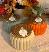 Load image into Gallery viewer, Soy Candles | 18 oz Pumpkin Shaped Special Edition | Fall Collection

