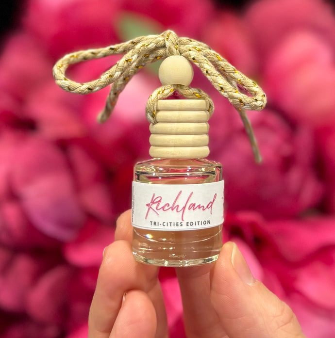10 ml car diffuser in the Richland spring and summer scent from the Tri-Cities collection.