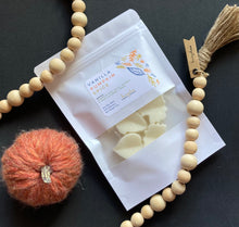 Load image into Gallery viewer, Vanilla Pumpkin Spice Wax Melts in white packaging with window.
